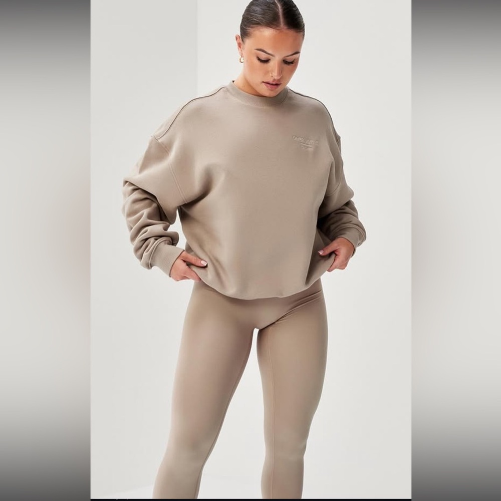 Oner Active Crew Neck Oversized Sweatshirt - Birthday Collection Sandstone